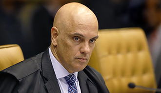 Alexandre de Moraes estabelece prisão domiciliar com monitoramento para deputado Daniel Silveira